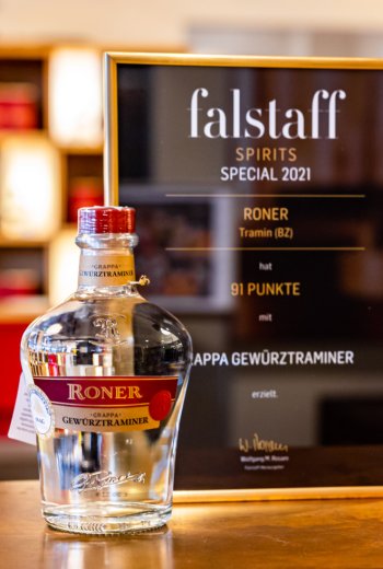 Grappa Gewürztraminer grappa_gewuerztraminer.jpg